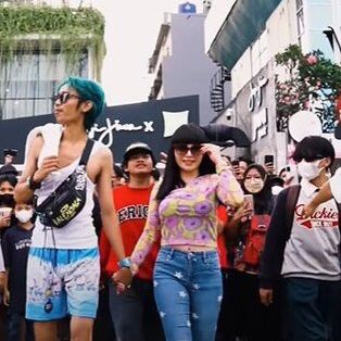 Read more about the article “CITAYEM FASHION WEEK” KREATIFITAS JALANAN BERUJUNG DIDAFTARKAN PERUSAHAAN BAIM WONG